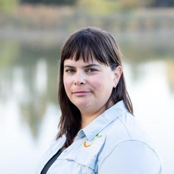 Elizabeth Loretto staff headshot photo