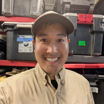 Oliver Esteves Staff Headshot